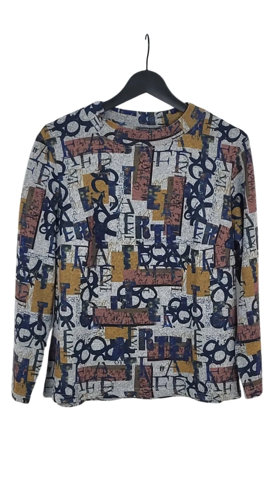 Jersey Gianna Mae Mujer Gris Estampado Letras – Talla 44 (XL)