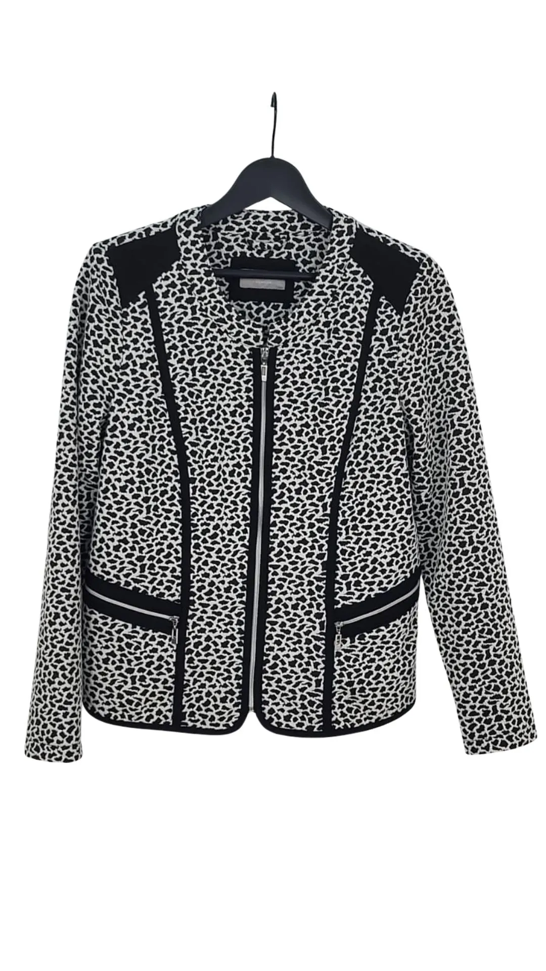 Chaqueta Canda Premium Mujer Animal Print Blanco y Negro – Talla L