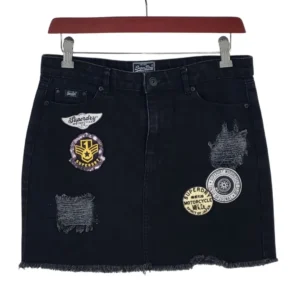 Falda Vaquera Superdry Mujer Negra Parches Moteros y Lentejuelas – Talla M (W26)