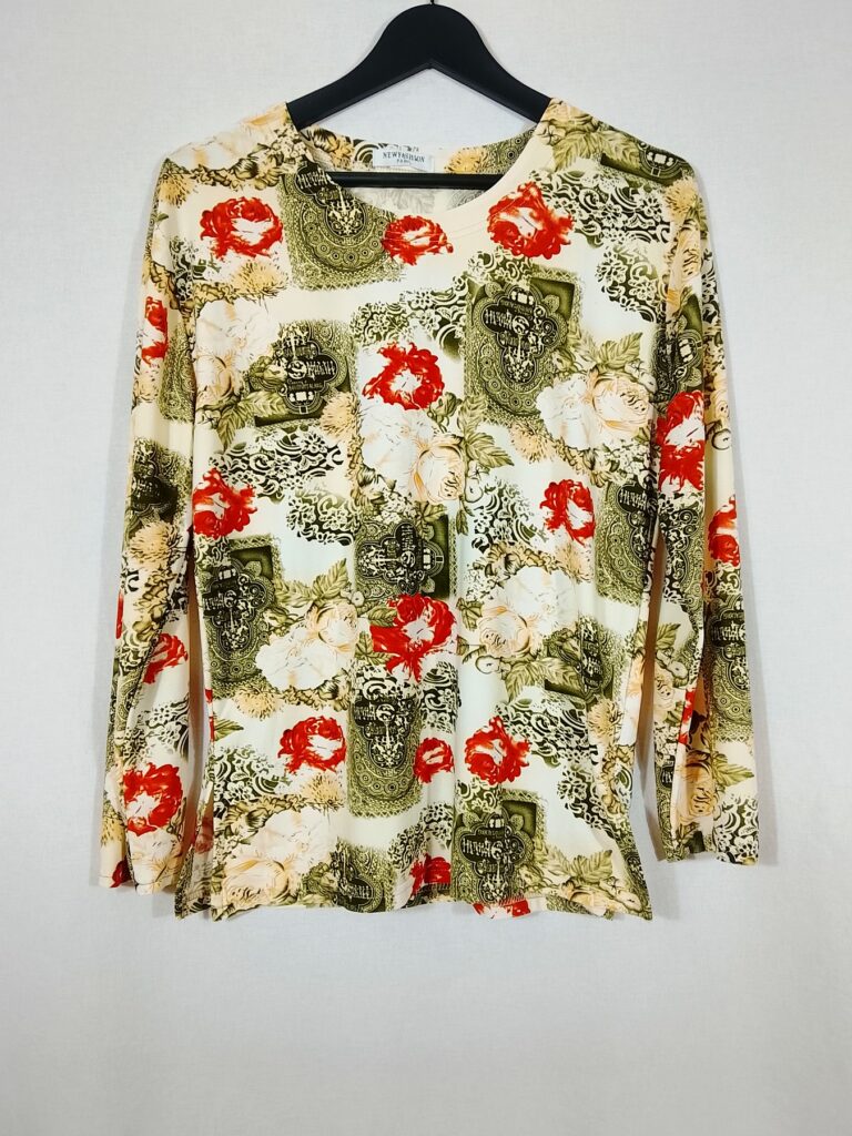 camiseta estampado floral